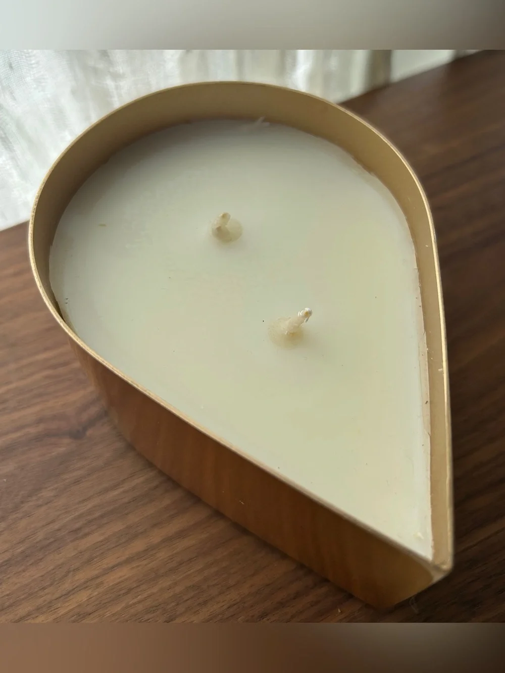 NWT Anthropologie Teardrop Fresh Sea Salt Driftwood Metal Candle